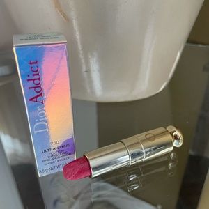 Dior Addict 750
